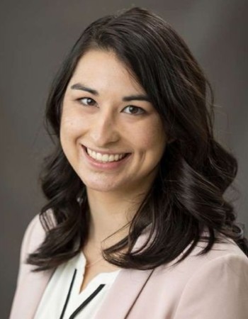 Emily Ginn Headshot (1)